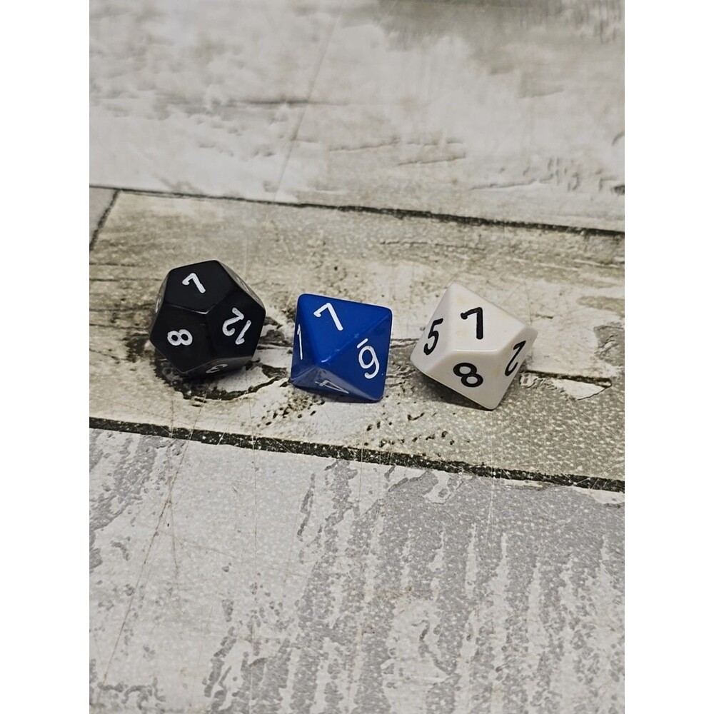 DRAGON STRIKE 1993 TSR Board Game Original Replacement Part - DICE SET